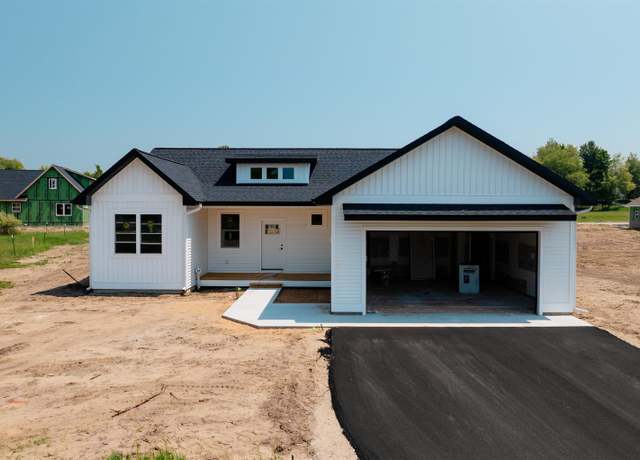 Property at 11507 S Sunset Dr, Empire, MI 49630, 3 beds, 2 baths