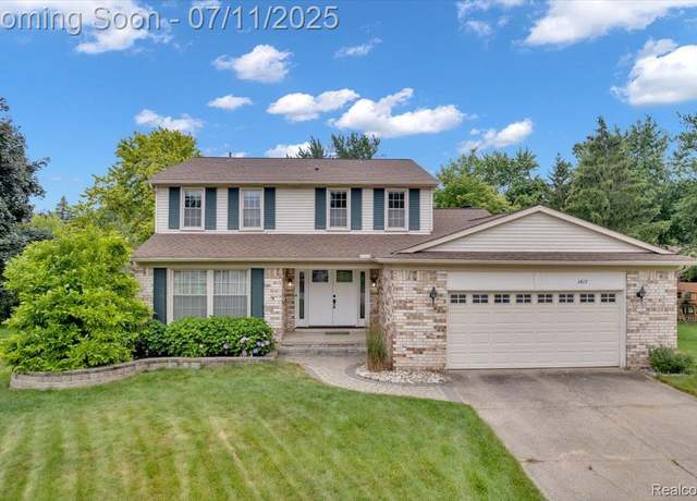 Property at 3417 Palm Aire Ct, Rochester Hills, MI 48309, 4 beds, 3 baths