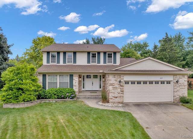 Property at 3417 Palm Aire Ct, Rochester Hills, MI 48309, 4 beds, 3 baths