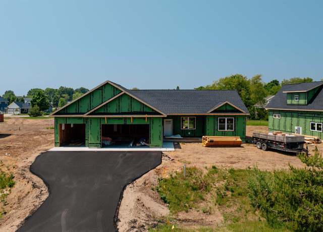 Property at 11512 S Crescent Dr, Empire, MI 49630, 3 beds, 2 baths