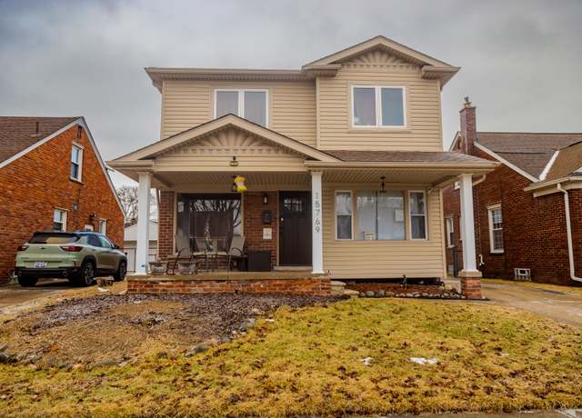 Property at 15769 Aster Ave, Allen Park, MI 48101, 4 beds, 3.5 baths