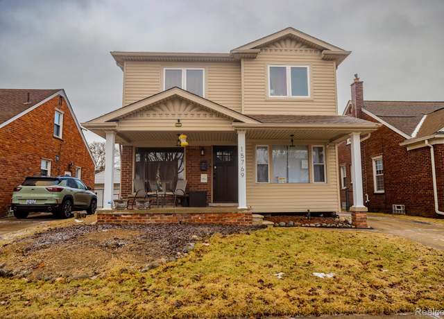 Property at 15769 Aster Ave, Allen Park, MI 48101, 4 beds, 3.5 baths