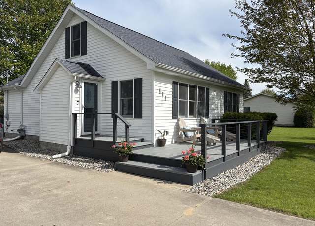 Property at 111 6th Ave, Tawas City, MI 48763, 3 beds, 2.5 baths