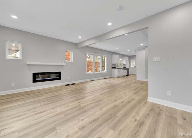 Property at 5291 Devonshire Rd, Detroit, MI 48224, 3 beds, 3 baths
