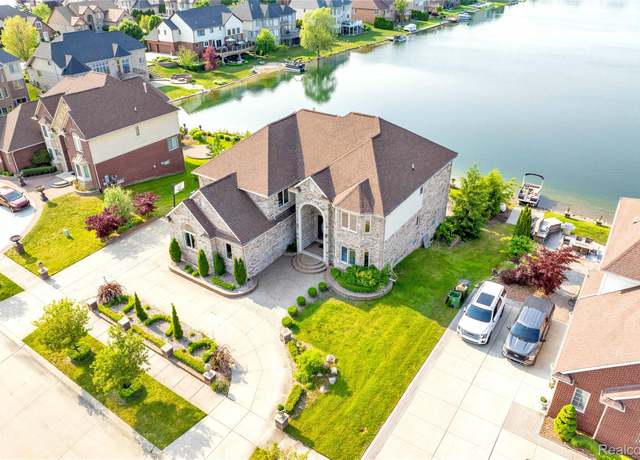 Property at 4303 S Spring Lake Ln, Shelby Charter Township, MI 48316, 4 beds, 4.5 baths