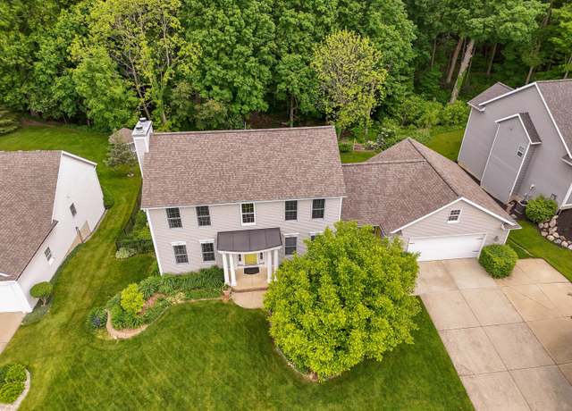 Property at 3765 Hillside Dr, Hudsonville, MI 49426, 4 beds, 3.5 baths