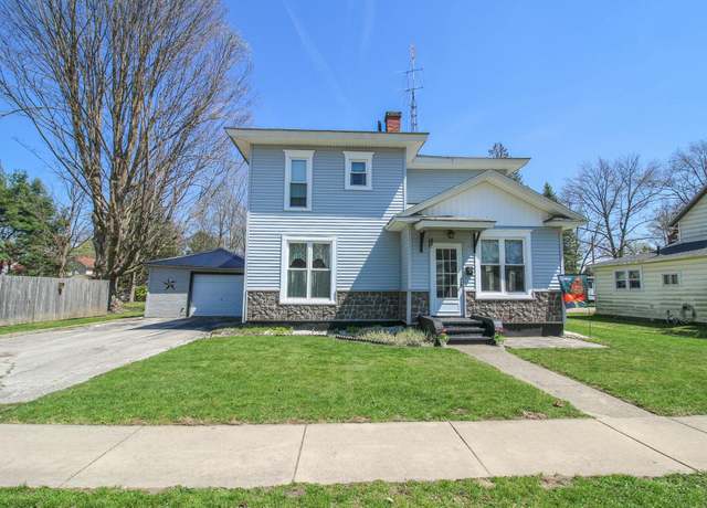 Property at 305 N Douglas Ave, Three Rivers, MI 49093, 3 beds, 1 bath