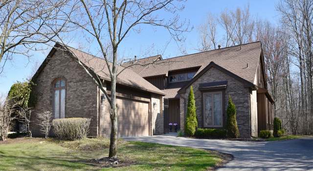 Photo of 30800 Timberbrook Ln, Bingham Farms, MI 48025