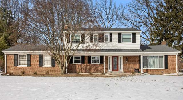 Photo of 36144 W Lyman Rd, Farmington, MI 48331