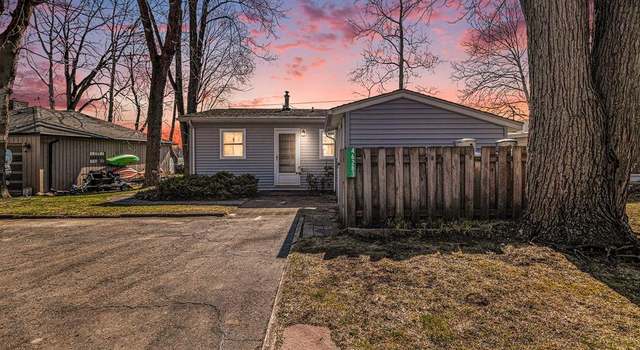 Photo of 46283 Leedy Point Rd, Bloomingdale, MI 49026