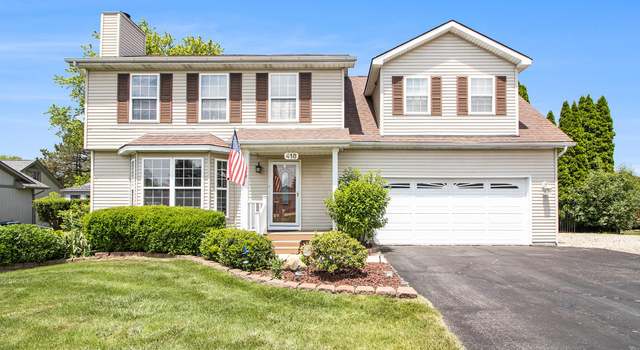 Photo of 418 N Pointe Dr, Whitmore Lake, MI 48189