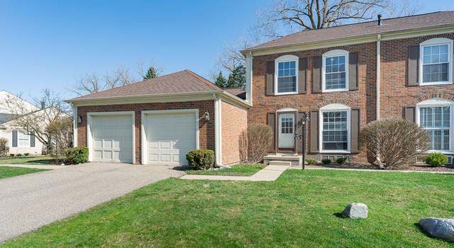Photo of 1140 Kings Cove Dr, Rochester Hills, MI 48306