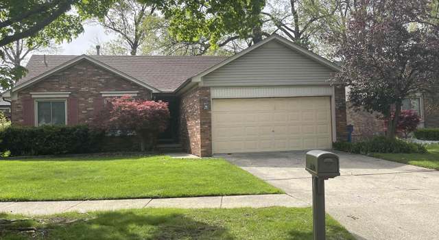 Photo of 28089 Saint Louise Dr, Warren, MI 48092