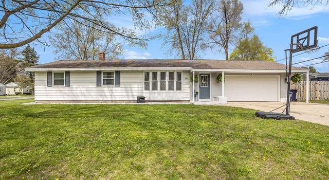 Photo of 891 E 10th St, Holland, MI 49423