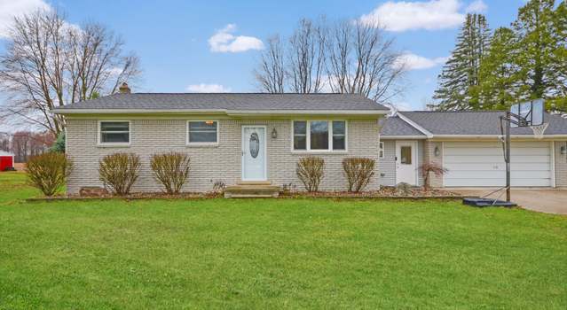 Photo of 67667 Place Rd, Lenox, MI 48050
