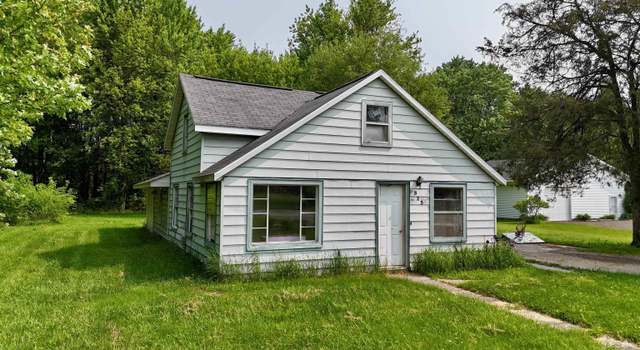 Photo of 825 E Broad St, Chesaning, MI 48616