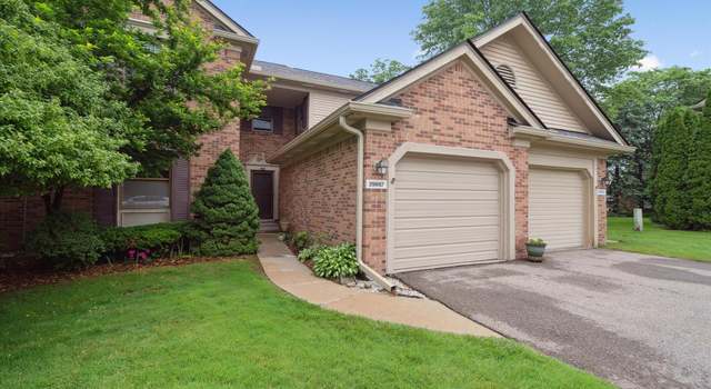 Photo of 29865 Indian Trl #107, Farmington Hills, MI 48331