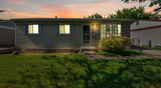 Photo of 20215 Broadacres St, Clinton Township, MI 48035