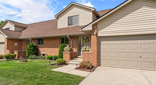 Photo of 3702 Old Creek Rd, Troy, MI 48084