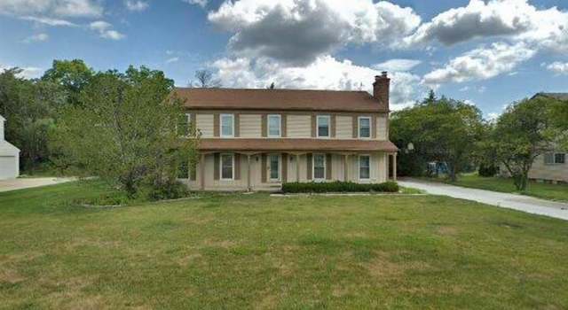 Photo of 5242 Cedarhurst Dr, West Bloomfield, MI 48322