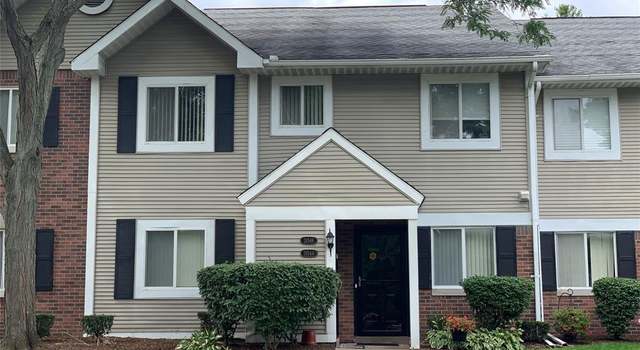 Photo of 31546 Orchard Crk, Farmington Hills, MI 48334