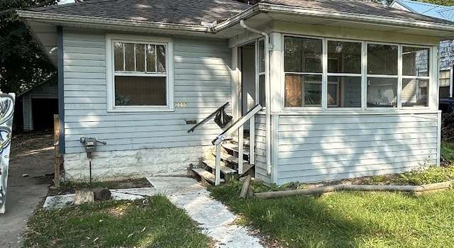 Photo of 2010 Clement St, Flint, MI 48504