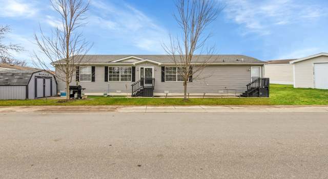Photo of 59455 Bart Ln, Lenox, MI 48048