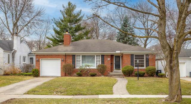Photo of 341 Ridgemont Rd, Grosse Pointe Farms, MI 48236