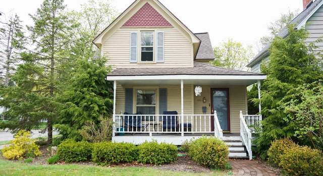 Photo of 440 W Tenth St, Traverse City, MI 49684