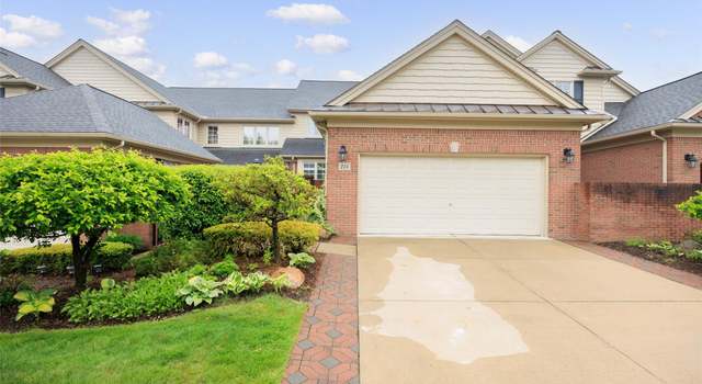 Photo of 215 Harrington Dr, Troy, MI 48098