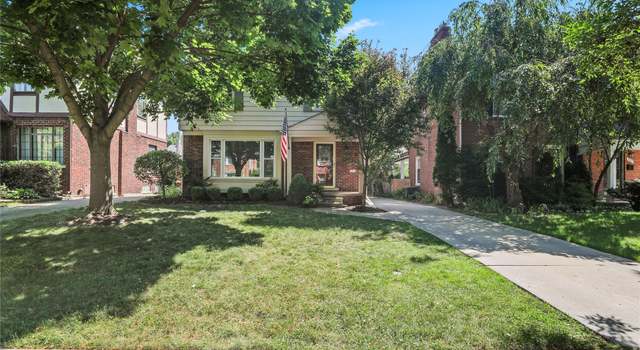 Photo of 324 Fisher Rd, Grosse Pointe Farms, MI 48230
