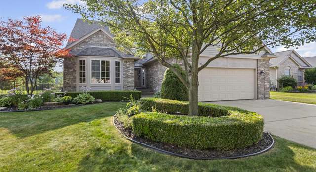 Photo of 53120 Fox Pointe Dr, New Baltimore, MI 48047