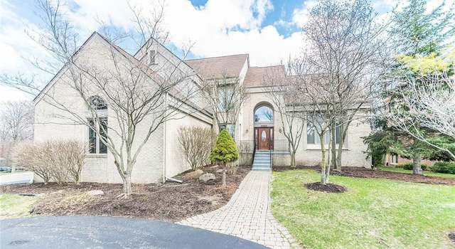 Photo of 3357 Hidden Oaks Ln, West Bloomfield, MI 48324
