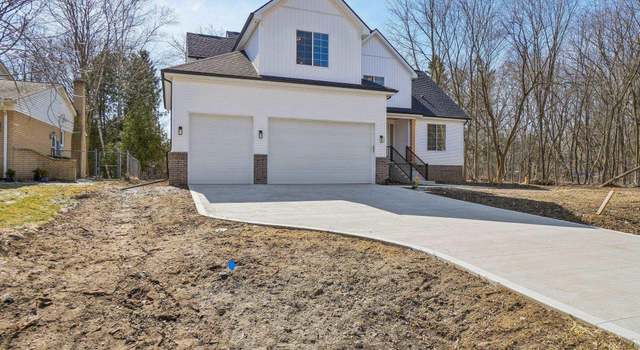 Photo of 7474 Connies Dr, Shelby Twp, MI 48316