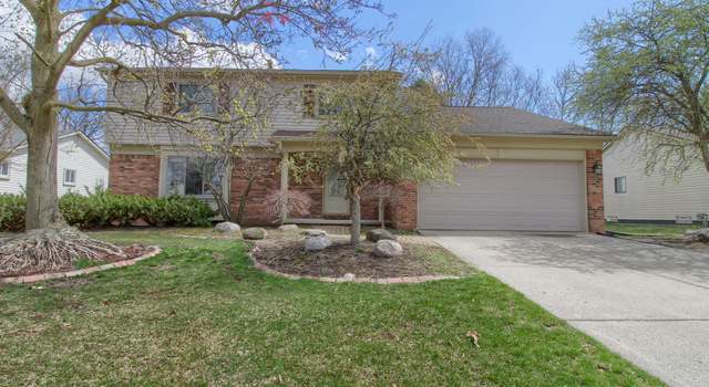 Photo of 24802 Sarah Flynn Dr, Novi, MI 48374