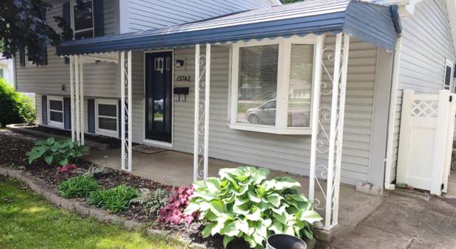 Photo of 15742 Woodmont St St, Romulus, MI 48174
