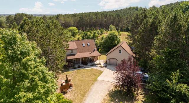 Photo of 8433 Dell Rd, Kingsley, MI 49649