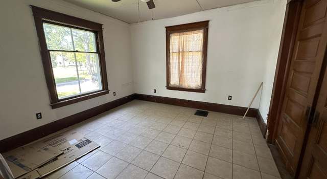 Photo of 1118 Cass St, Saginaw, MI 48602