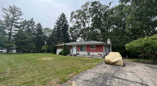Photo of 881 Wadsworth Dr, Waterford Twp, MI 48328