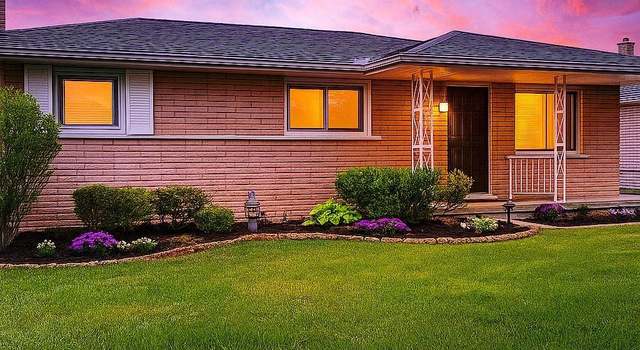Photo of 21609 Bayside St, St Clair Shores, MI 48081