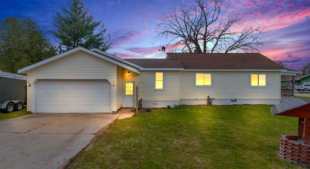 Photo of 3711 Franklin St, Lakeport, MI 48059