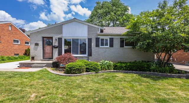 Photo of 32204 Leelane Rd, Farmington, MI 48336