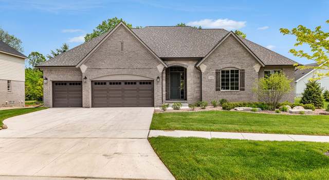 Photo of 2910 Basil Dr, Rochester Hills, MI 48309