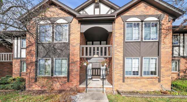 Photo of 29123 Wellington Rd E #19, Southfield, MI 48034