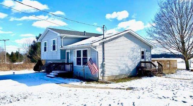 Photo of 3355 Whittum Rd, Eaton Rapids, MI 48827