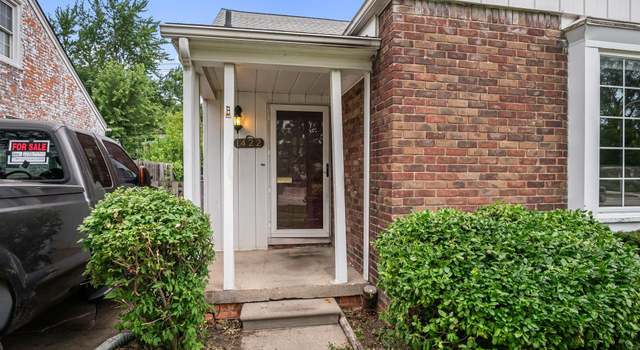 Photo of 1422 Hollywood Ave, Grosse Pointe Woods, MI 48236