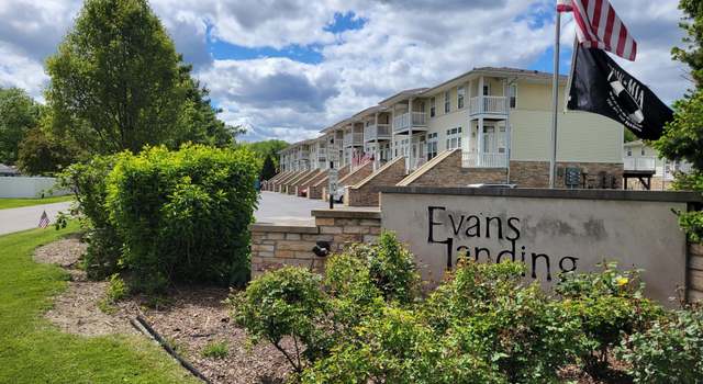 Photo of 206 Beachwalk Trl, Luna Pier, MI 48157