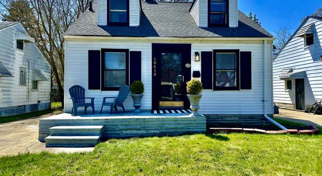Photo of 19412 Kenosha St, Harper Woods, MI 48225