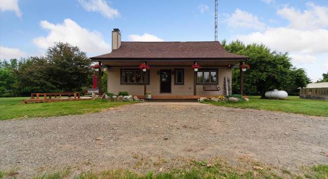 Photo of 9808 Crofoot Rd, Fowlerville, MI 48836