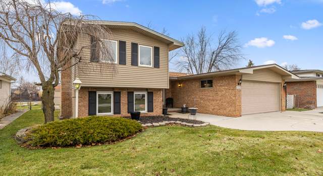 Photo of 20290 Indiana Ave, Brownstown, MI 48183